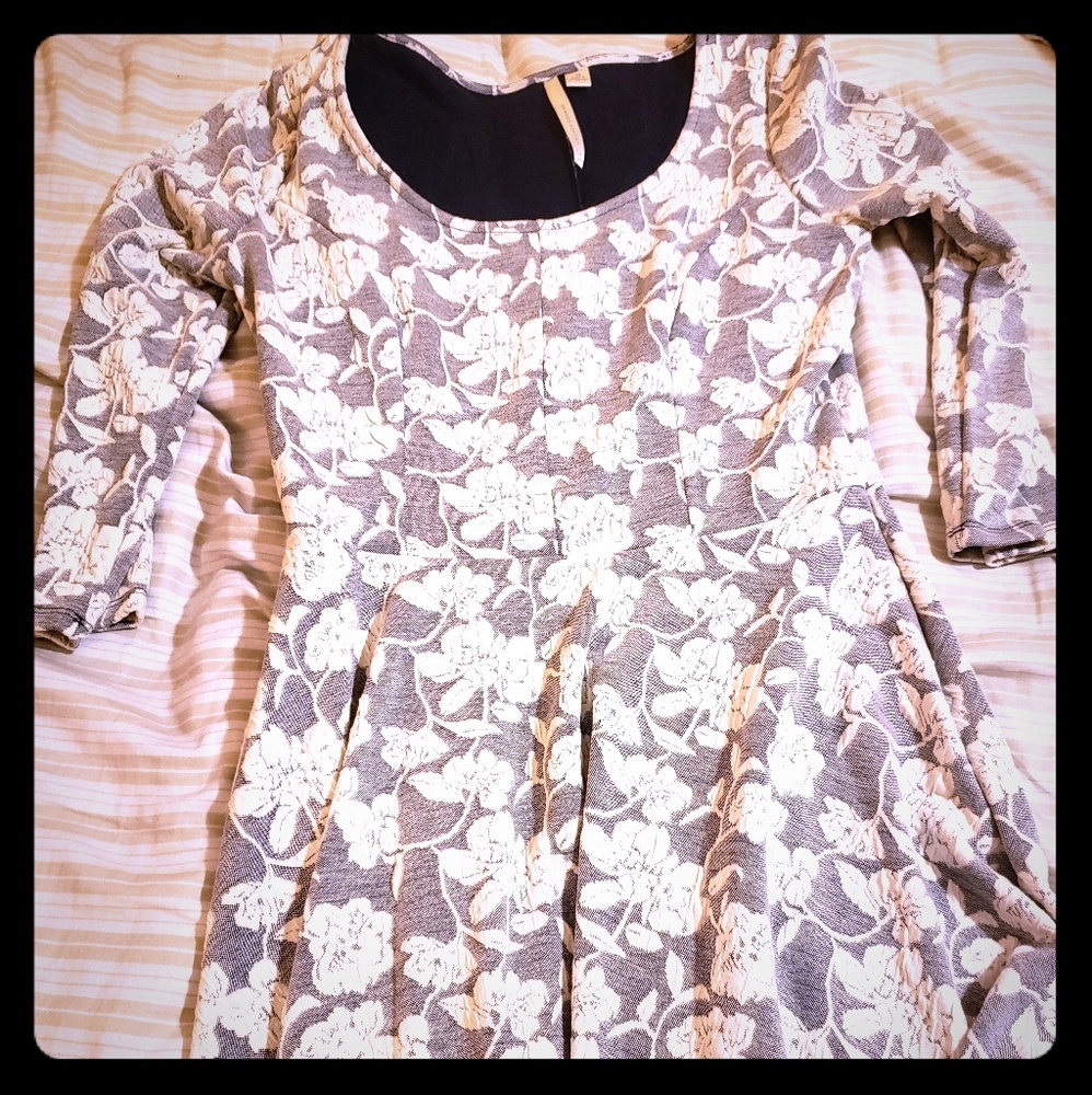 3/4 Sleeve Midi Dress